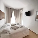 Vmh Vatican Modern House דירה